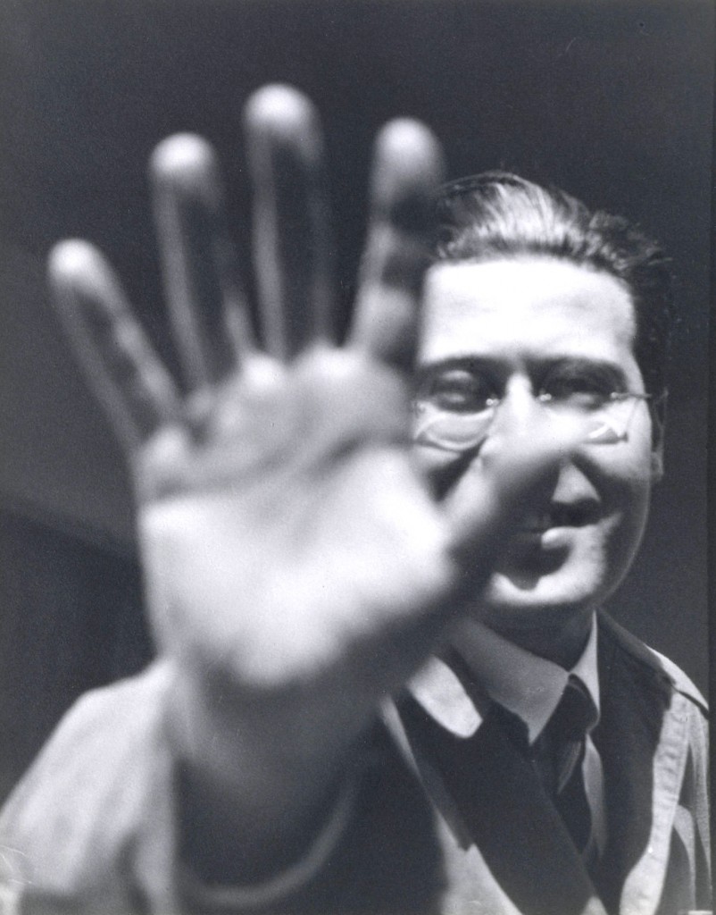 László Moholy-Nagy Portrait with raised hand